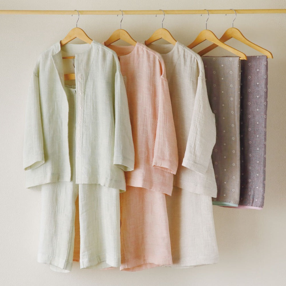 Beautiful Silhouette Gauze Pajamas | Circle, Gardenia, Green